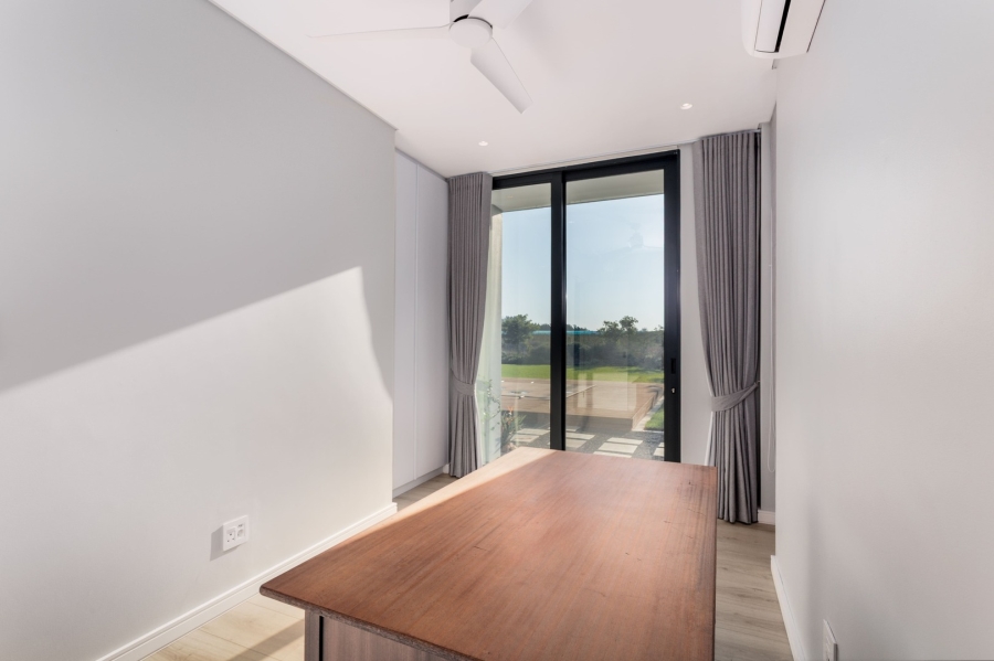 5 Bedroom Property for Sale in Val De Vie Estate Western Cape